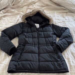 GAP Black Puffer Jacket with Faux Fur Trim